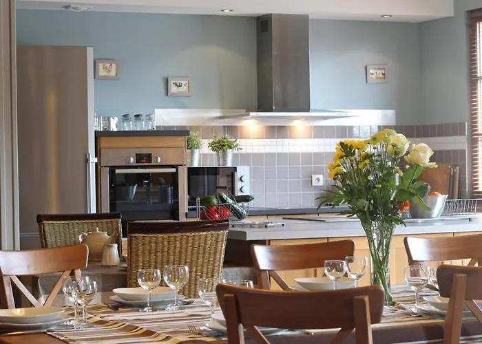 Familial 12 Pers., Animaux Acceptes, A L'oree De La Foret - Fr-1-497-18 Juvigny-Val-d'Andaine