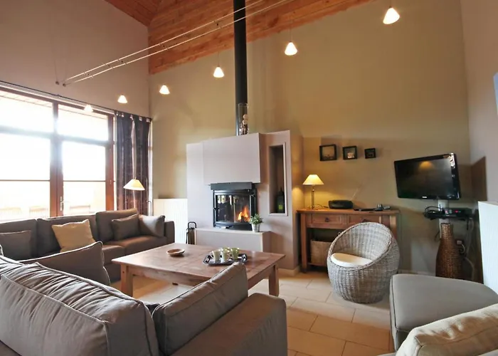 Familial 12 Pers., Animaux Acceptes, A L'oree De La Foret - Fr-1-497-18 Juvigny-Val-d'Andaine