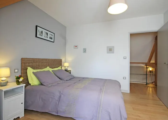 Familial 12 Pers., Animaux Acceptes, A L'oree De La Foret - Fr-1-497-18 Juvigny-Val-d'Andaine